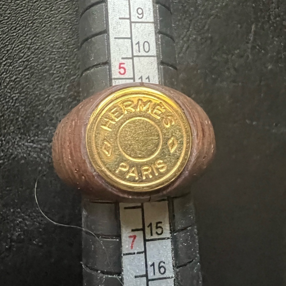 Hermes Bijouterie Fantaisie Wood Ring Brown - Picture 7 of 7
